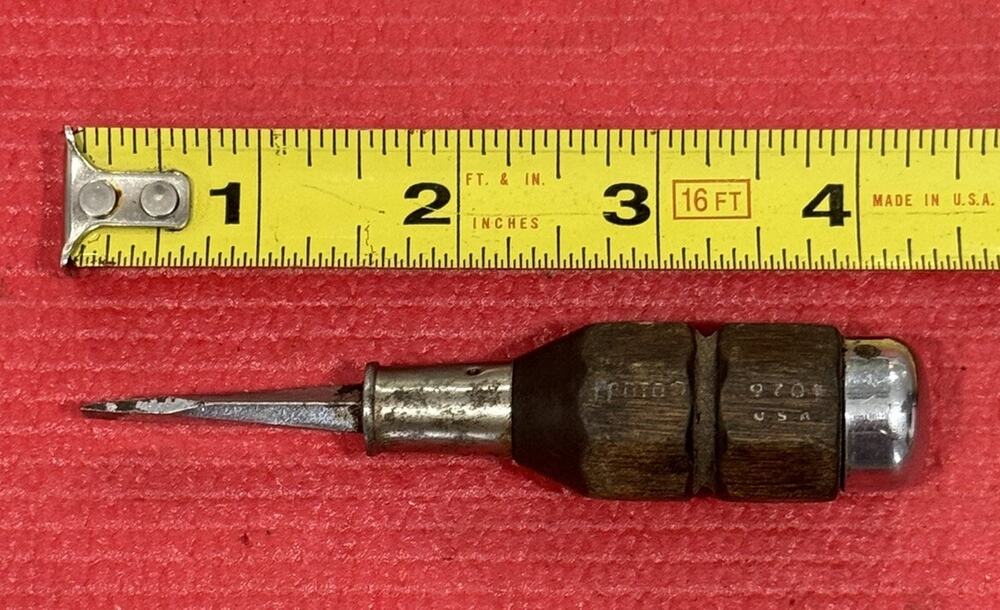 Vintage Proto 9701 Stubby Wood Handled Flathead Screwdriver 4.5” Rare